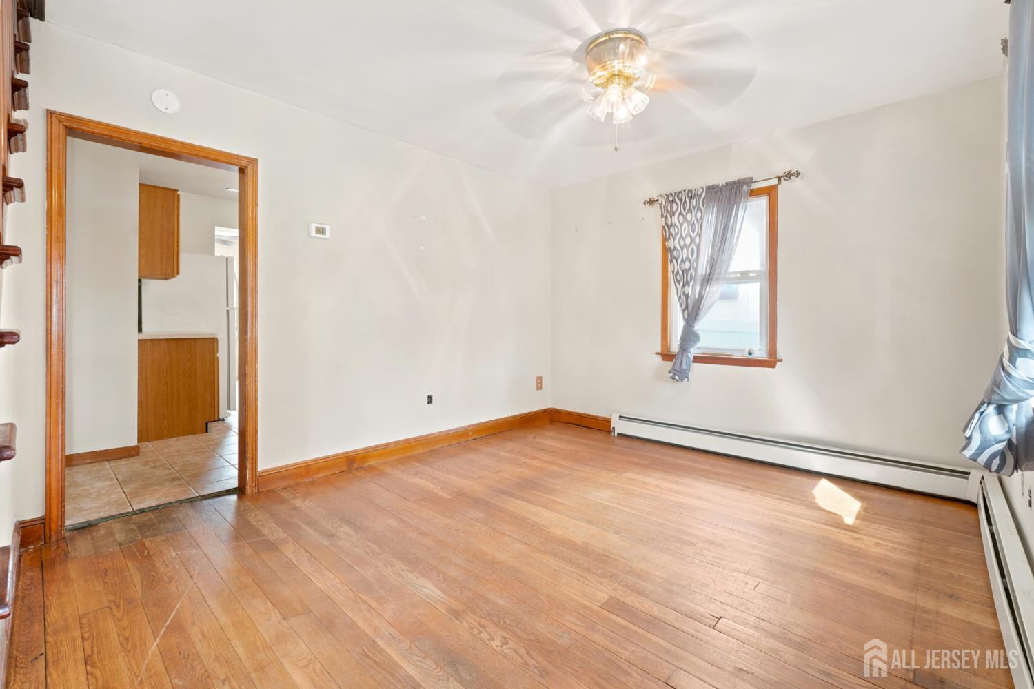 94 Luther Avenue Perth Amboy NJ 08861
