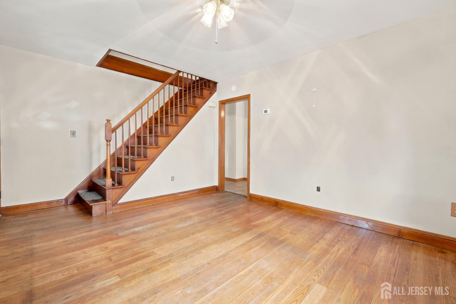 94 Luther Avenue Perth Amboy NJ 08861