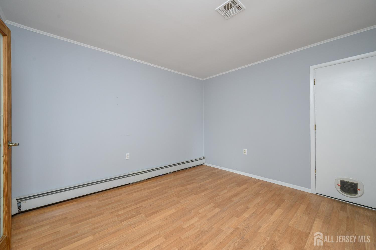 8 Lumsden Court Toms River NJ 08757