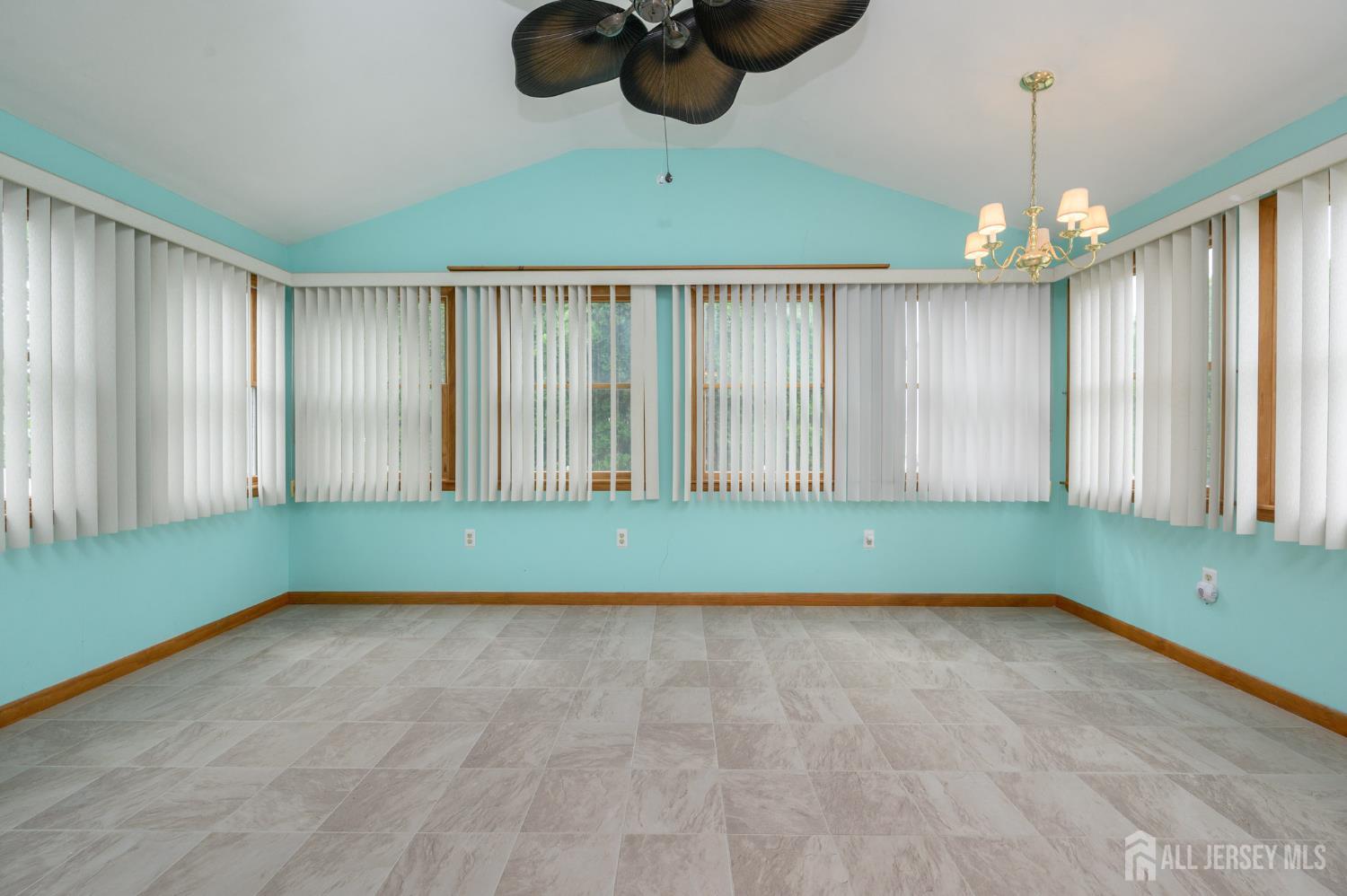 8 Lumsden Court Toms River NJ 08757