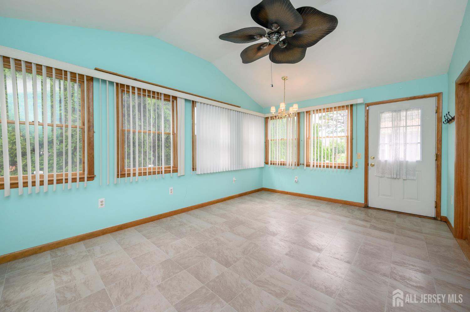 8 Lumsden Court Toms River NJ 08757