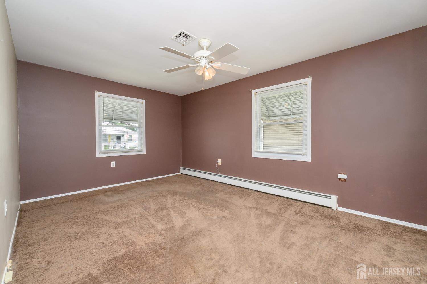 8 Lumsden Court Toms River NJ 08757