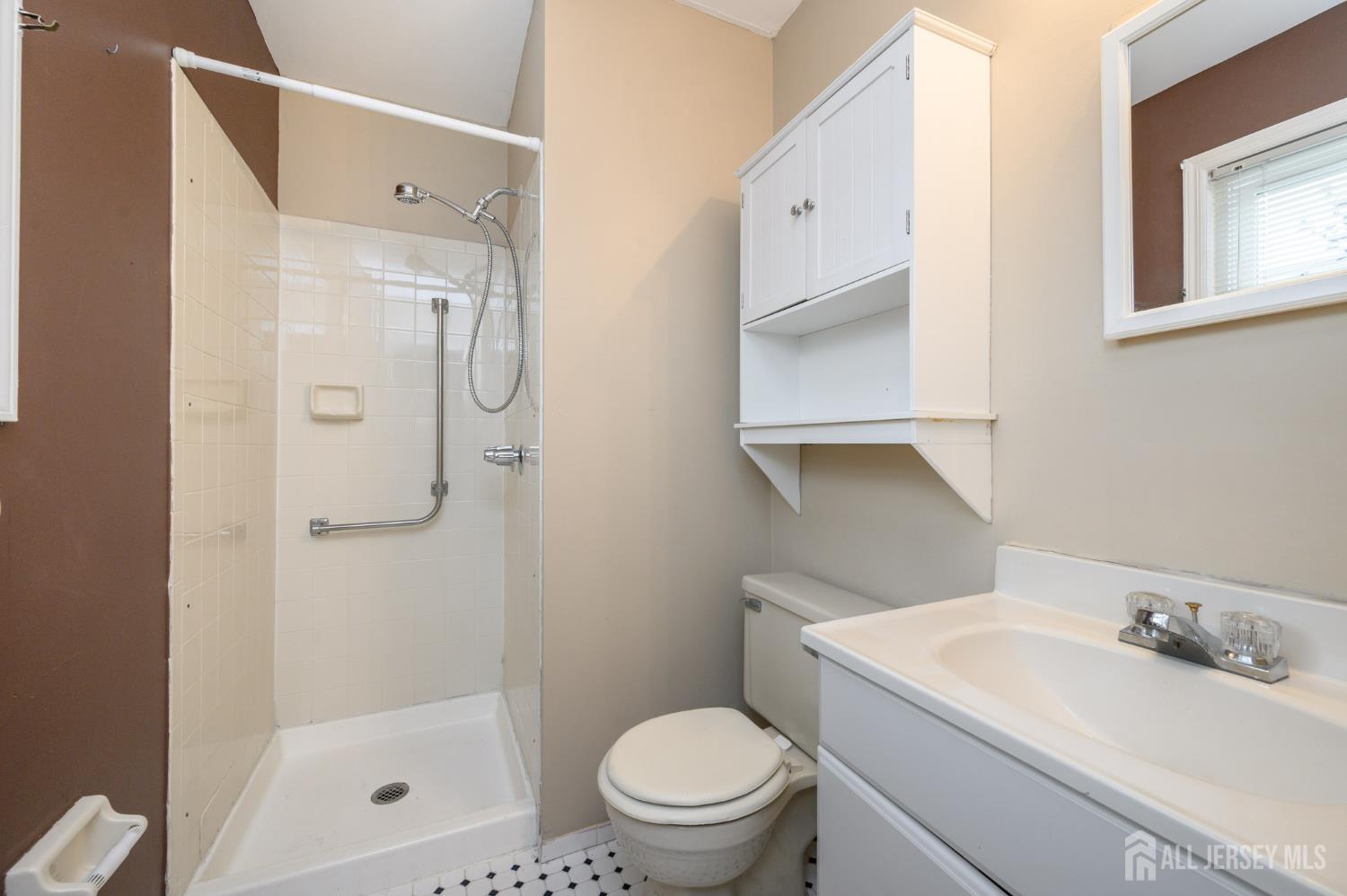 8 Lumsden Court Toms River NJ 08757
