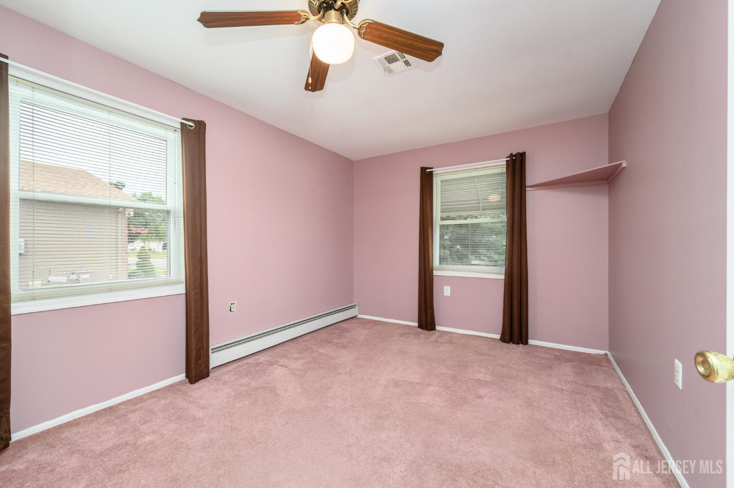 8 Lumsden Court Toms River NJ 08757