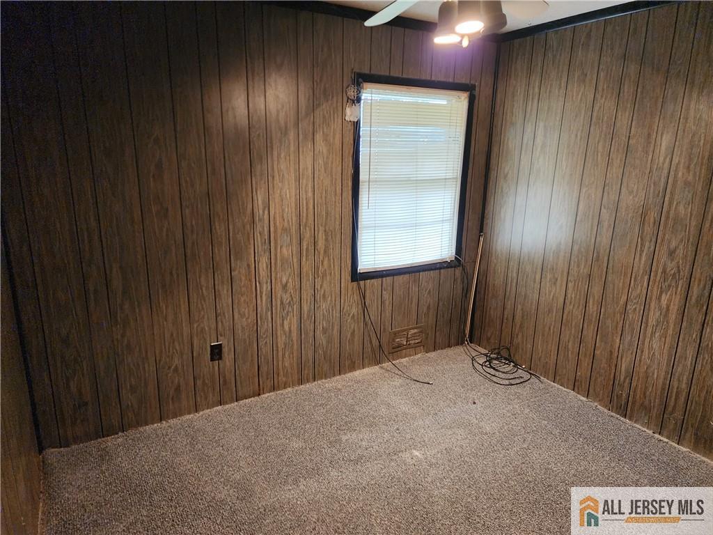 130 Garden Terrace Edison NJ 08817