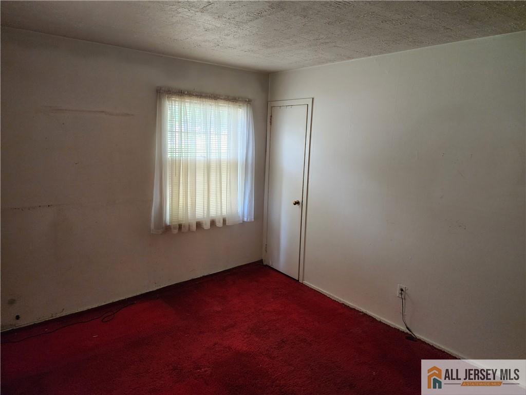 130 Garden Terrace Edison NJ 08817