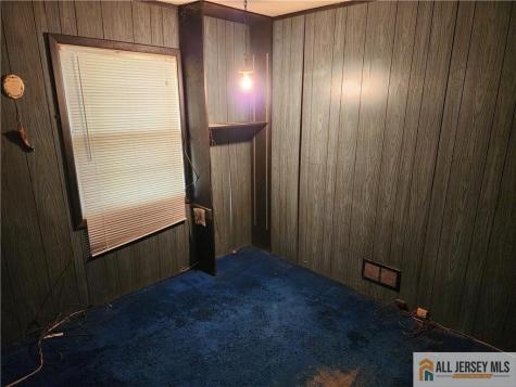 130 Garden Terrace Edison NJ 08817