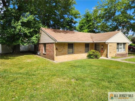 130 Garden Terrace Edison NJ 08817
