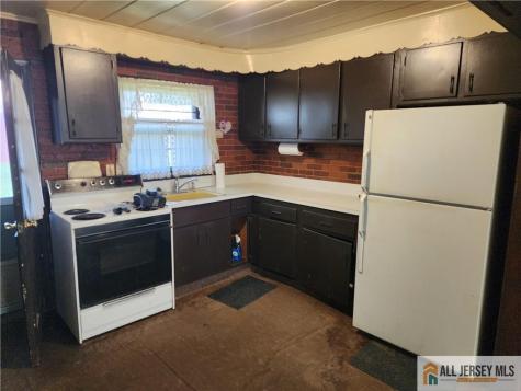 130 Garden Terrace Edison NJ 08817