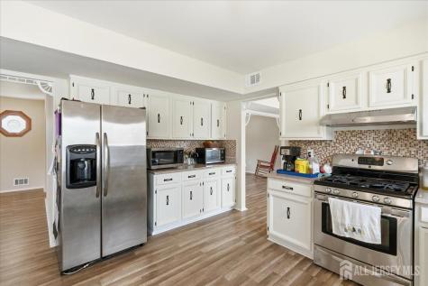 12 Holmes Avenue Monroe NJ 08831