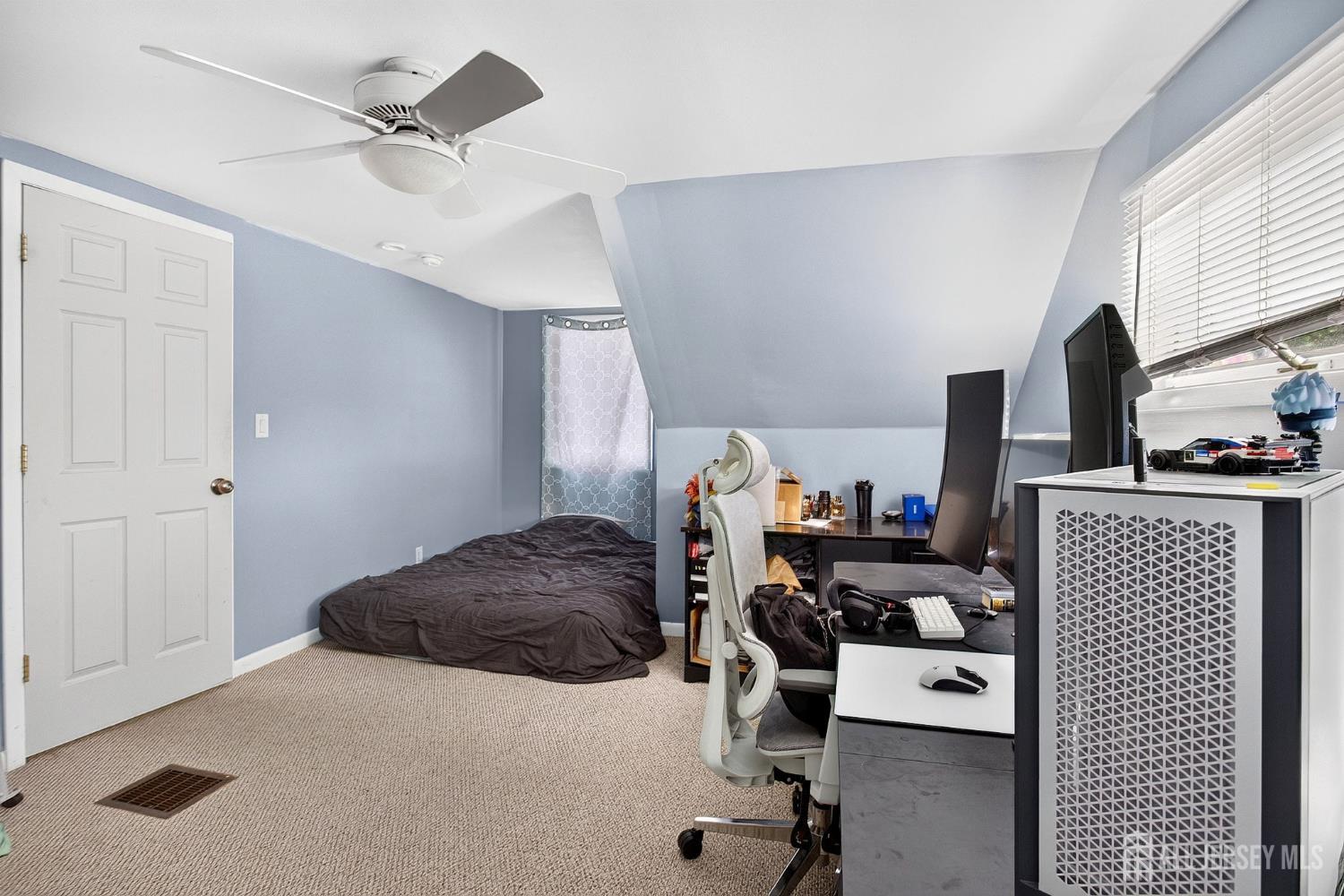 8 Kelly Street Metuchen NJ 08840