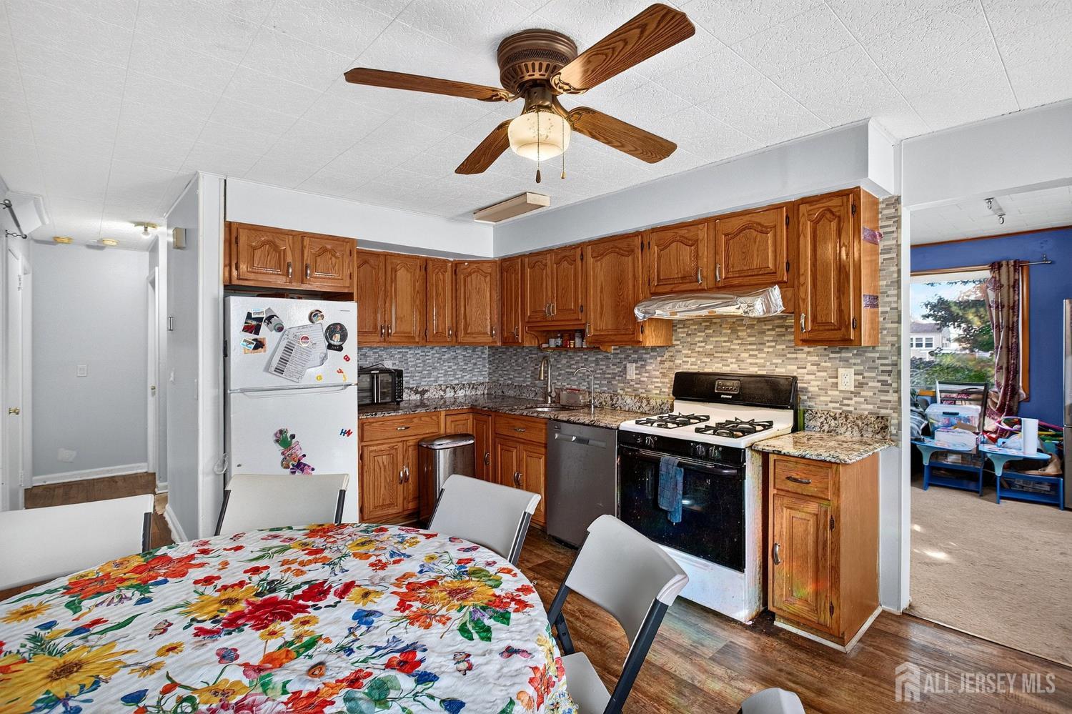 8 Kelly Street Metuchen NJ 08840
