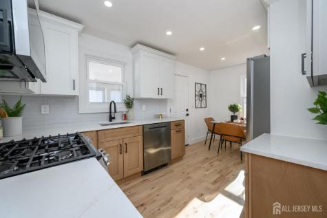 341 Forest Drive Union Twp NJ 07083