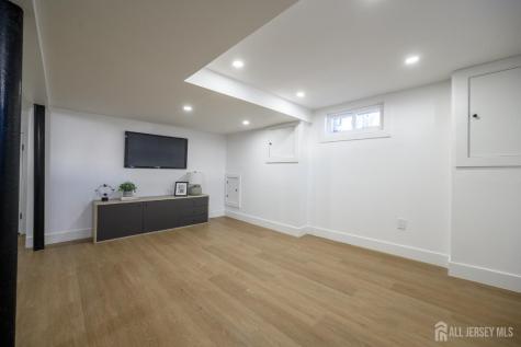 341 Forest Drive Union Twp NJ 07083