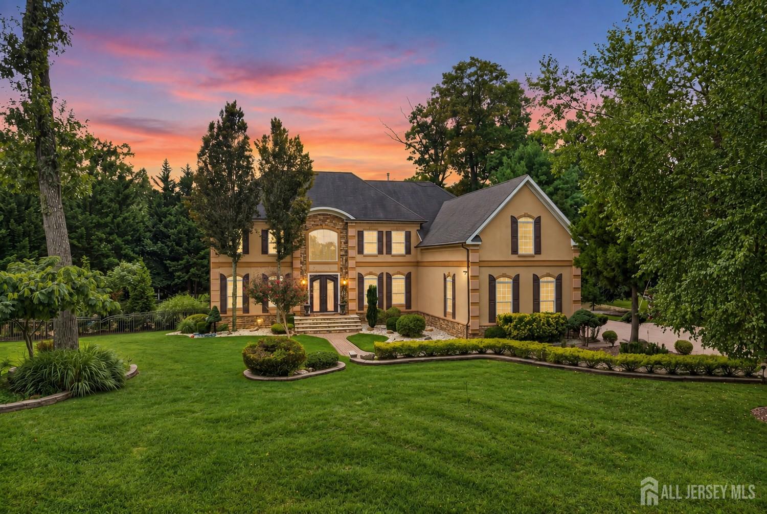 2 Lexington Court Monroe NJ 08831
