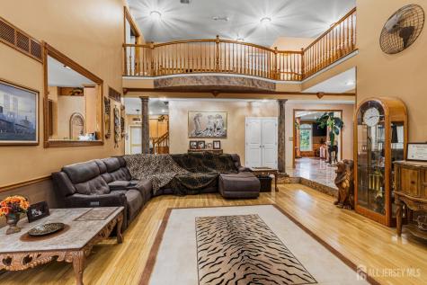 2 Lexington Court Monroe NJ 08831