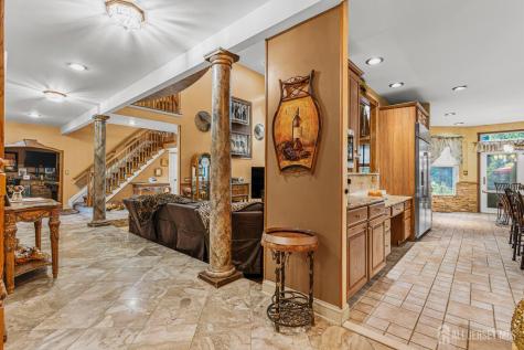 2 Lexington Court Monroe NJ 08831