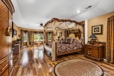 2 Lexington Court Monroe NJ 08831