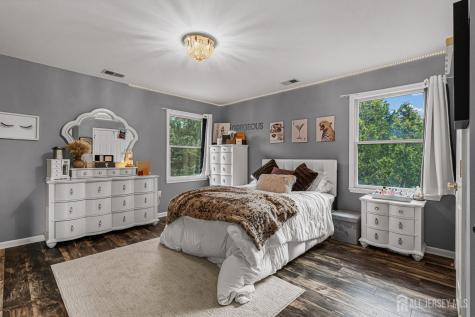 2 Lexington Court Monroe NJ 08831