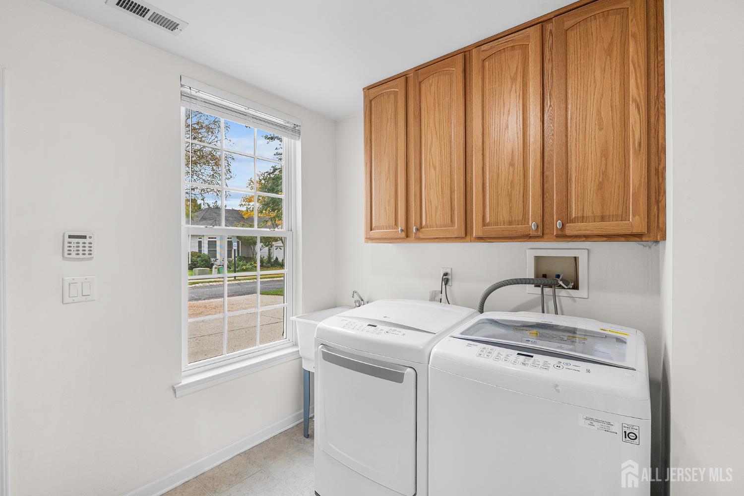 3 Salem Street Plainsboro NJ 08536