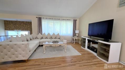 37 Valley Vale Drive Old Bridge NJ 08857
