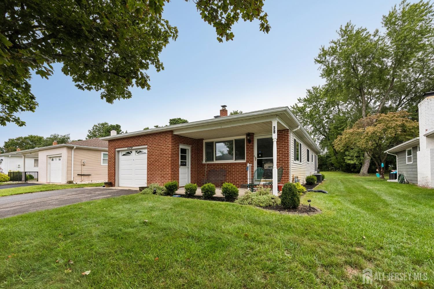 38 Biabou Drive Toms River NJ 08757