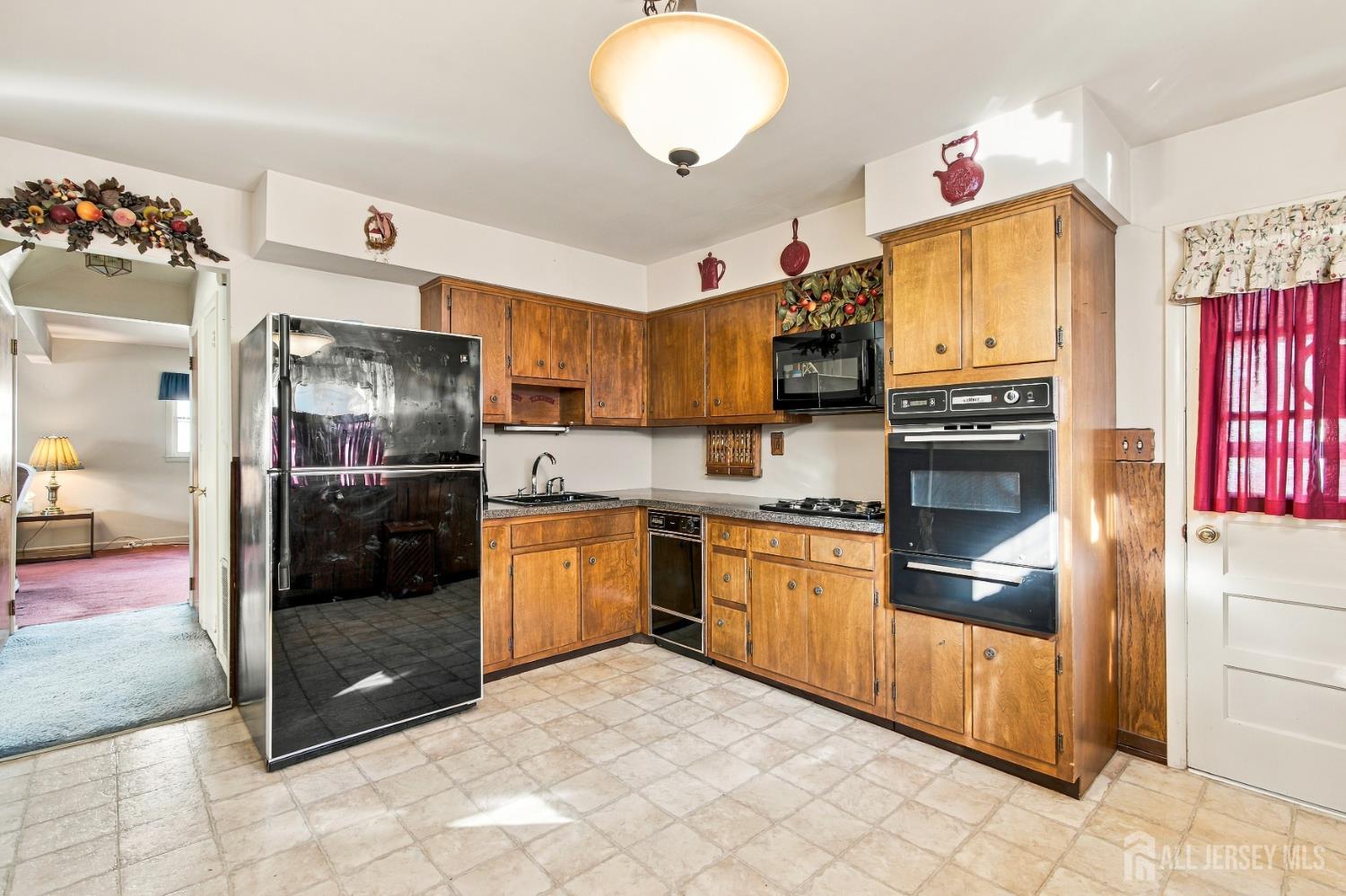 34 Barkalow Street South Amboy NJ 08879