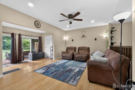 404 Mcdowell Drive East Brunswick NJ 08816
