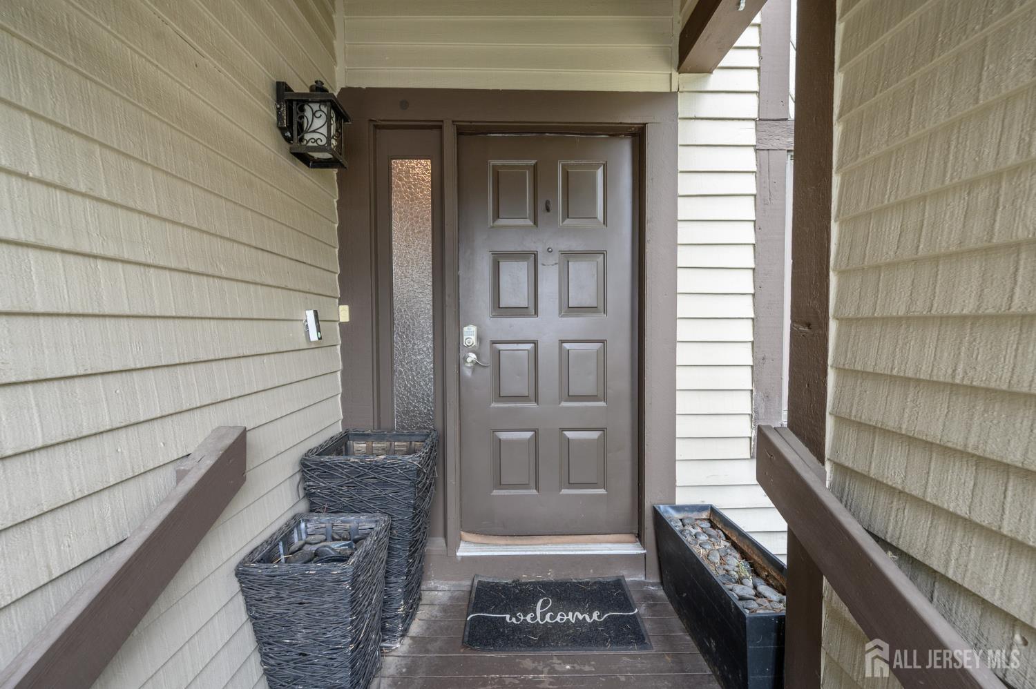 24 Chelsea Court Sayreville NJ 08859