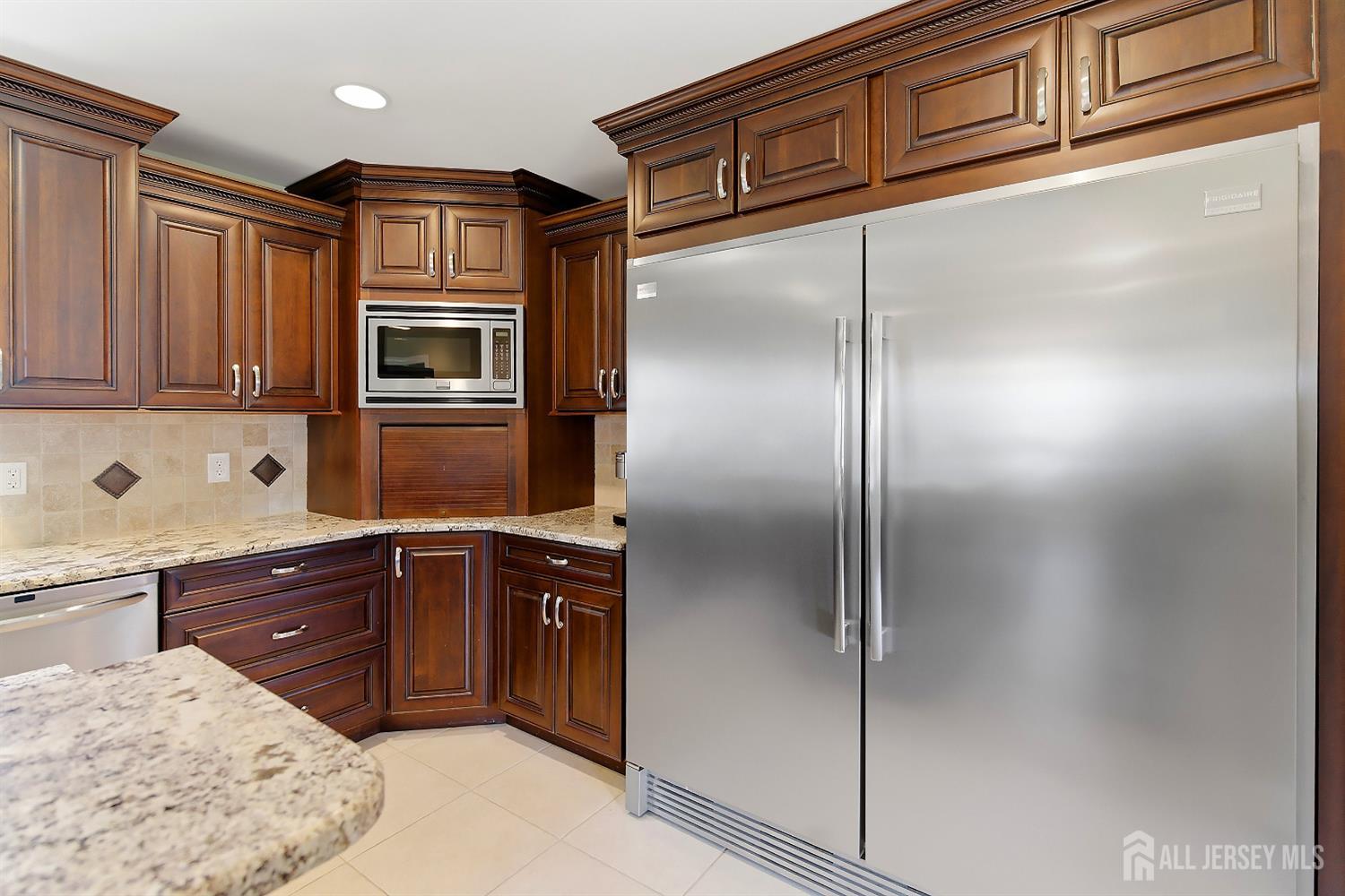 154 Mulberry Lane Middlesex NJ 08846