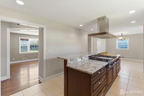 154 Mulberry Lane Middlesex NJ 08846