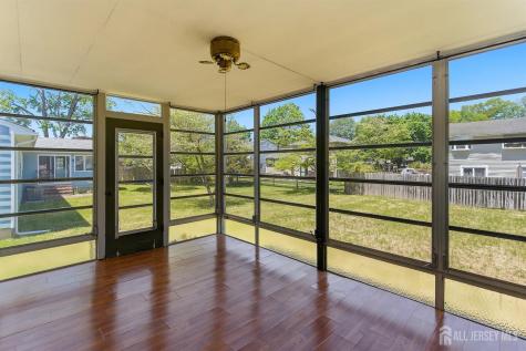 154 Mulberry Lane Middlesex NJ 08846