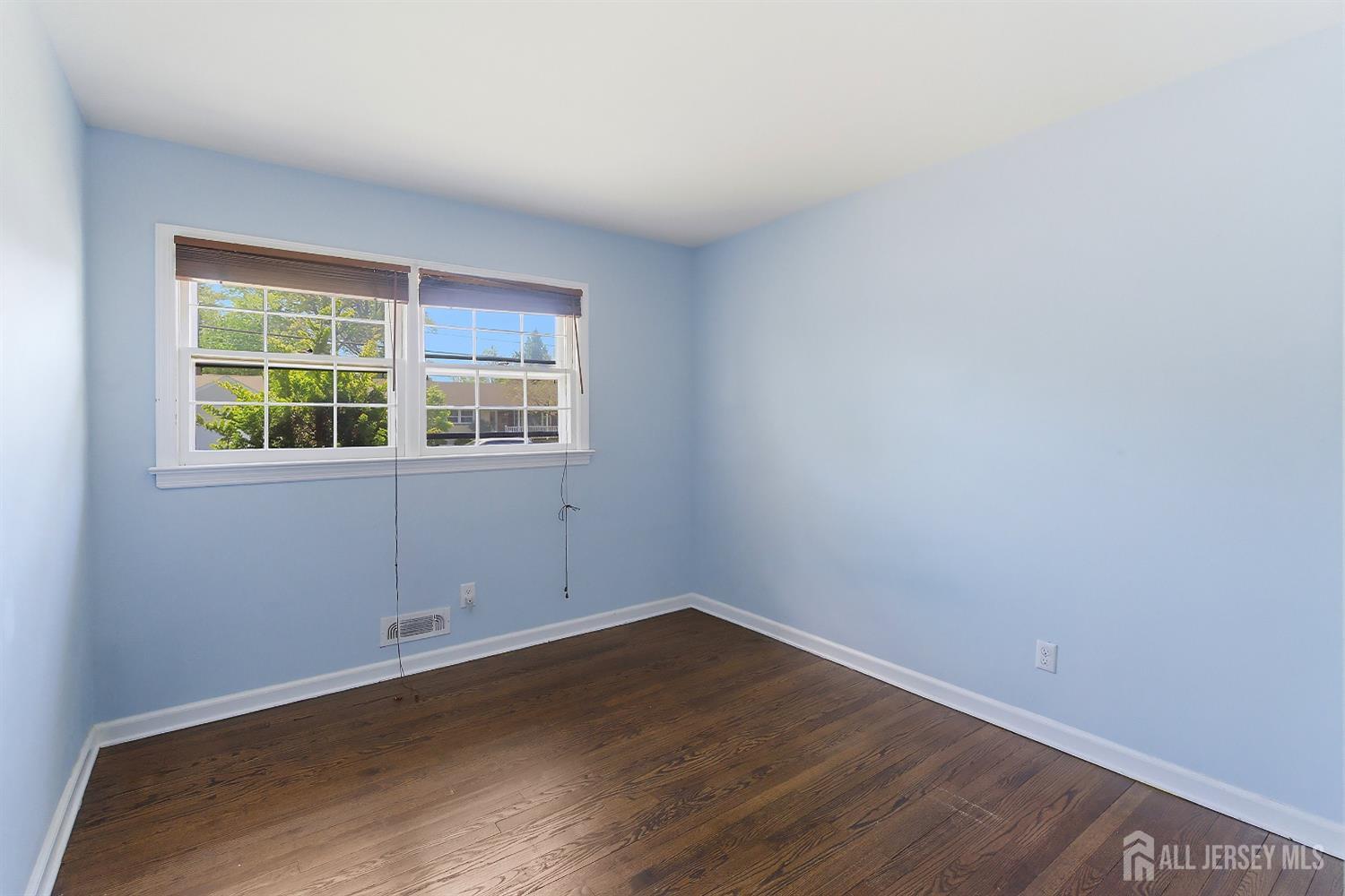 154 Mulberry Lane Middlesex NJ 08846