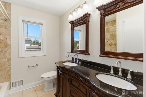 154 Mulberry Lane Middlesex NJ 08846