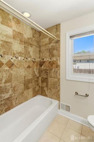 154 Mulberry Lane Middlesex NJ 08846