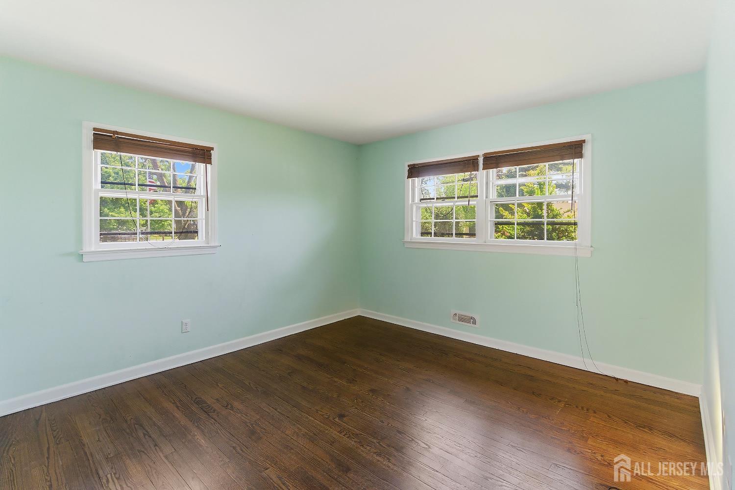 154 Mulberry Lane Middlesex NJ 08846
