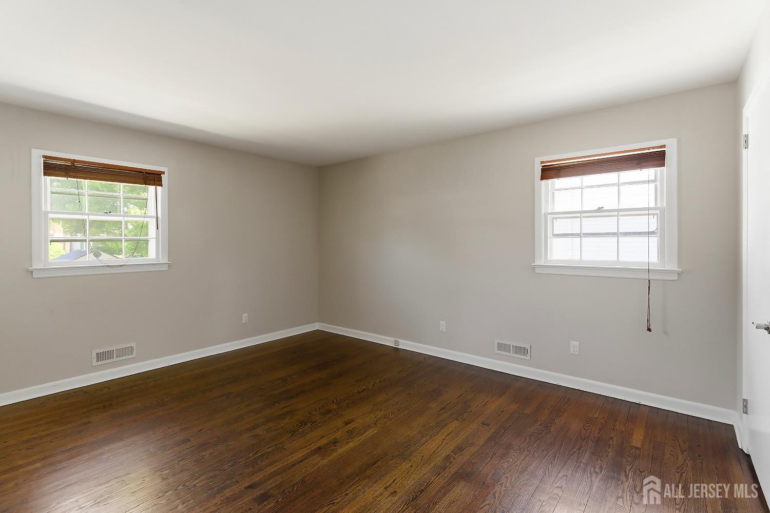 154 Mulberry Lane Middlesex NJ 08846