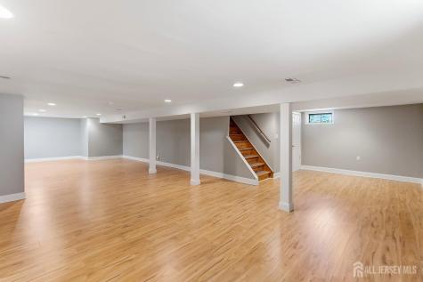 154 Mulberry Lane Middlesex NJ 08846