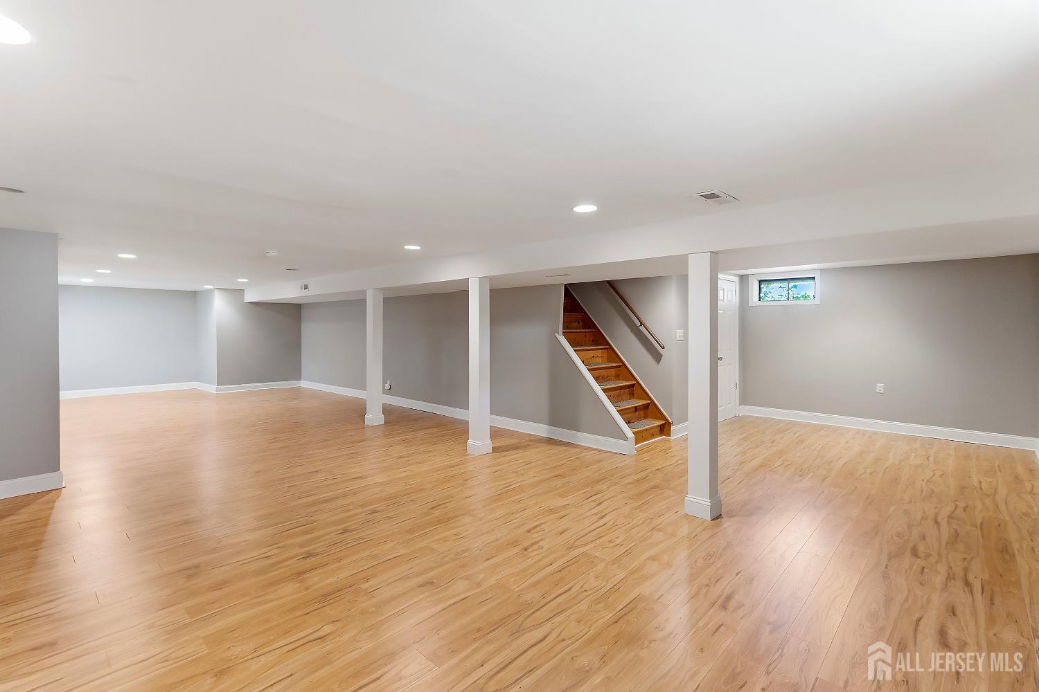 154 Mulberry Lane Middlesex NJ 08846
