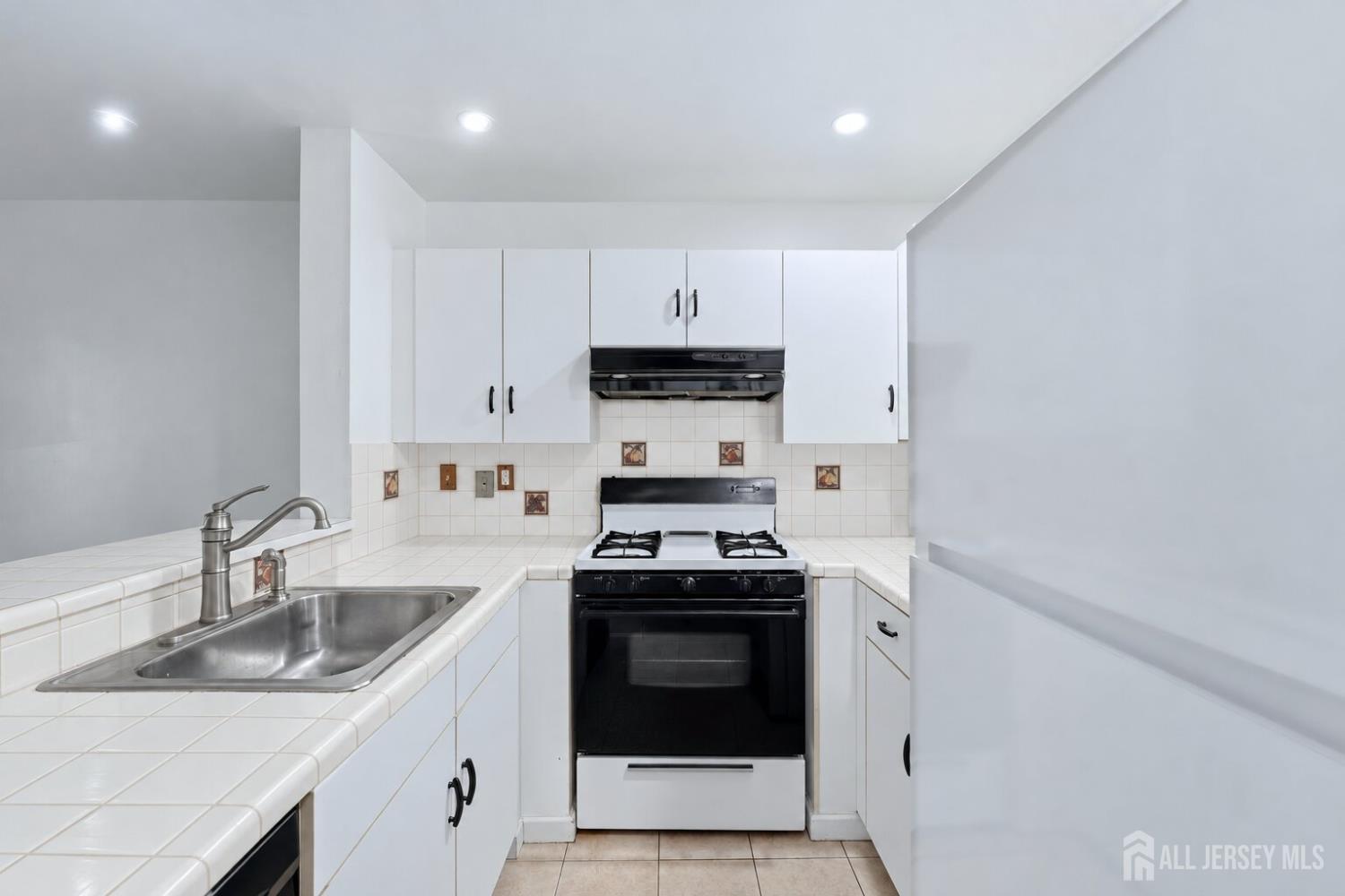 320 Edpas Road New Brunswick NJ 08901