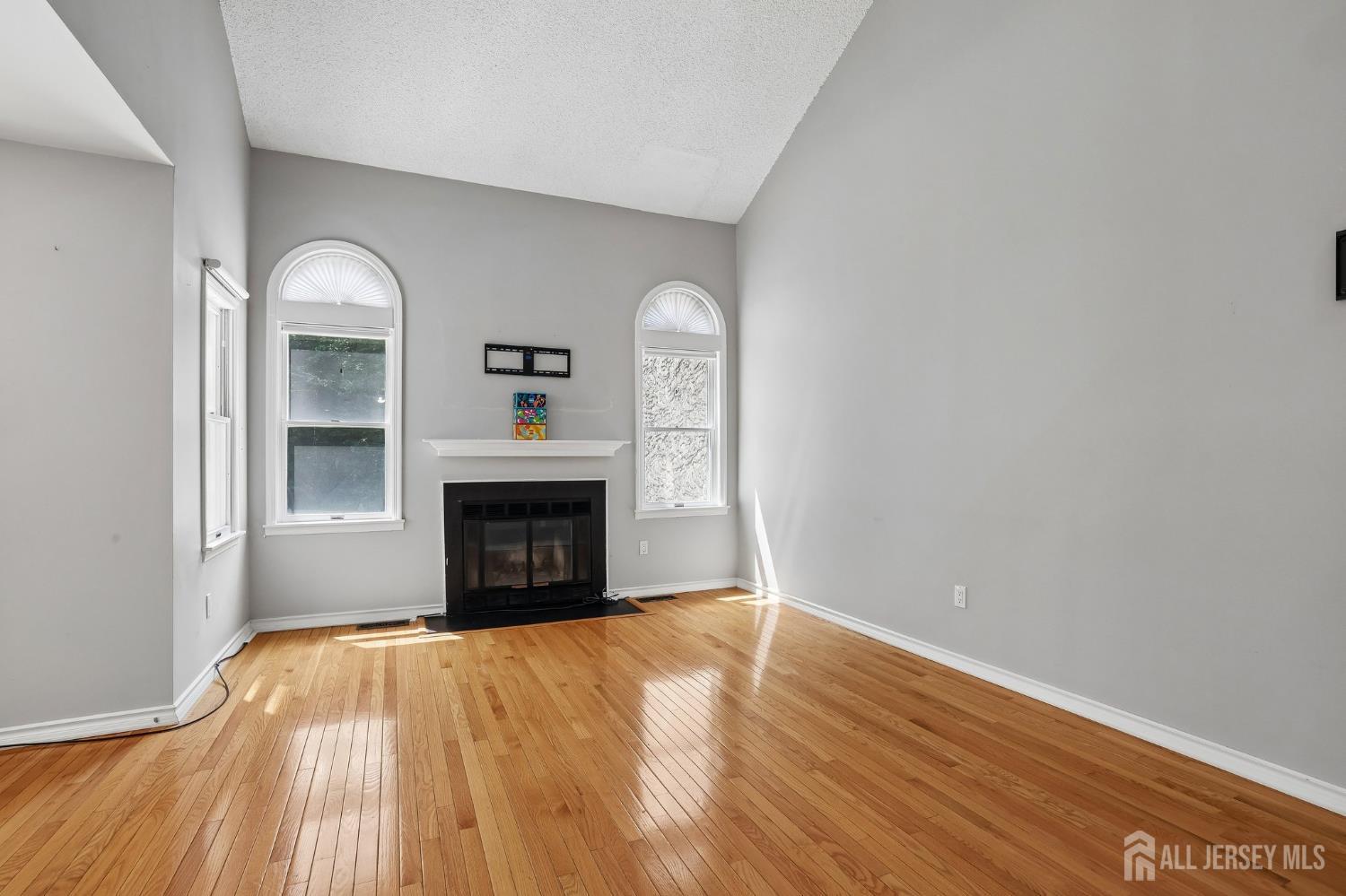 19 Dorchester Drive East Brunswick NJ 08816