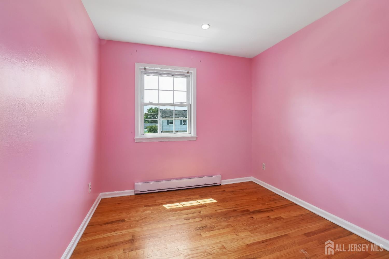 18 Carlton Avenue Monroe NJ 08331