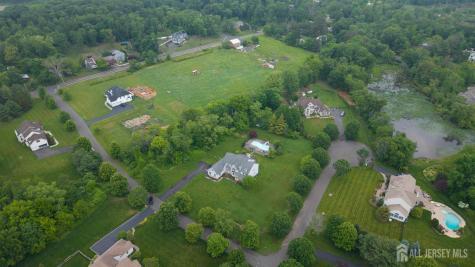 3 Hartshorne Drive Millstone NJ 08510
