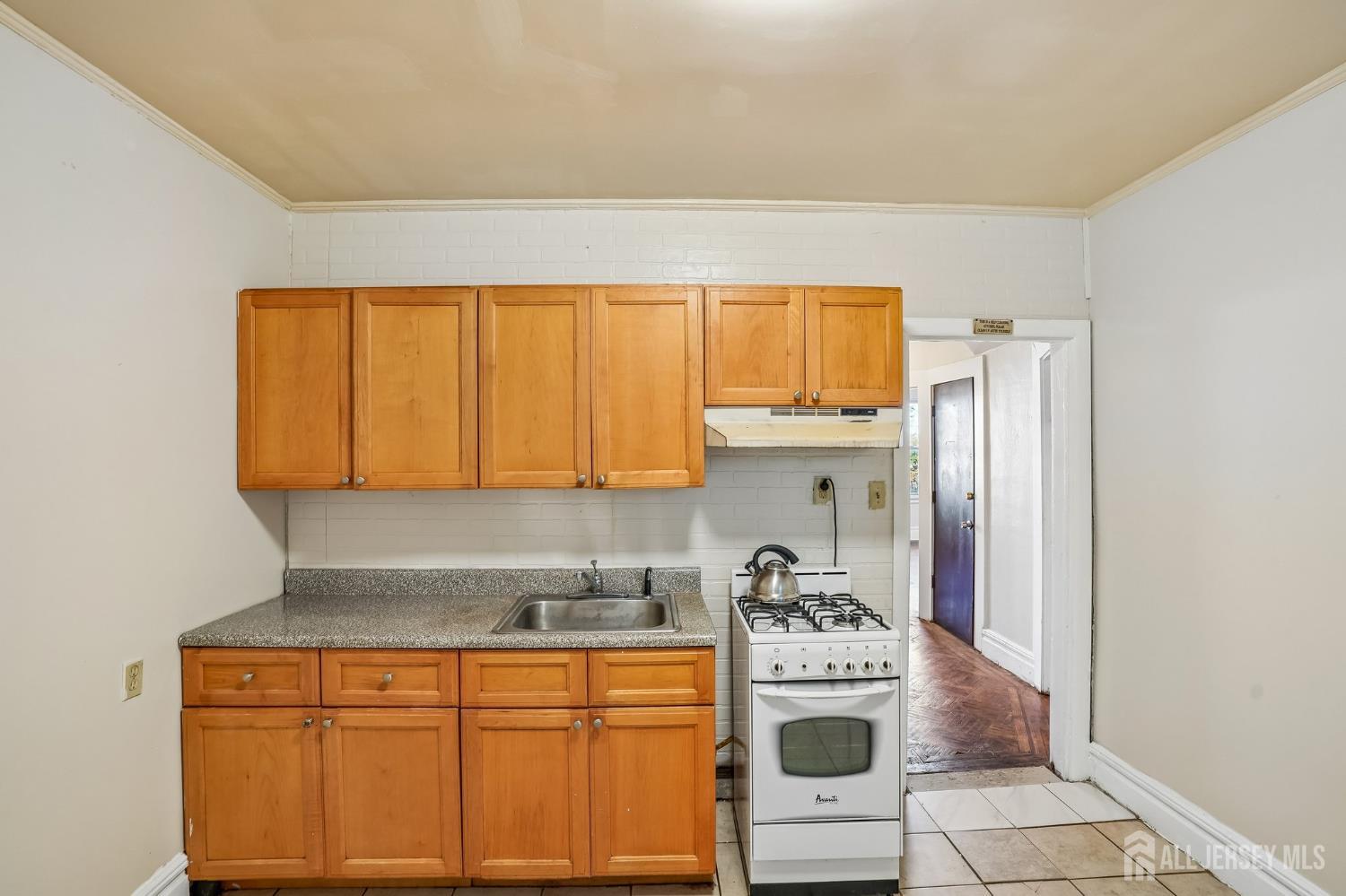 14 Scheerer Avenue Newark NJ 07112