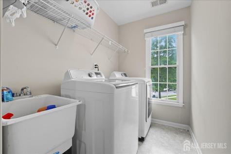 35 Hartlander Street East Brunswick NJ 08816