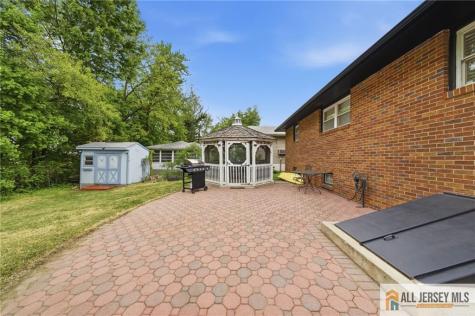22 Macedulski Terrace South Amboy NJ 08879
