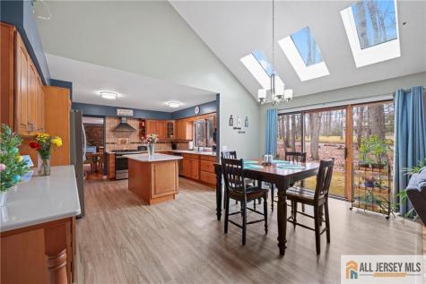 176 Stonehill Road Freehold Twp NJ 07728