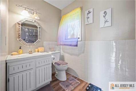 176 Stonehill Road Freehold Twp NJ 07728