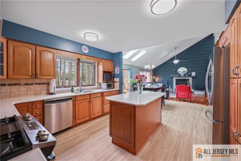 176 Stonehill Road Freehold Twp NJ 07728