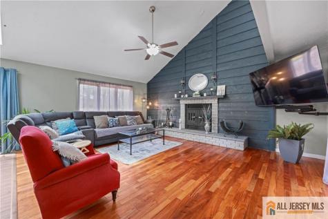 176 Stonehill Road Freehold Twp NJ 07728